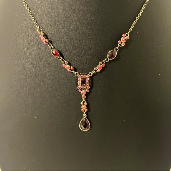 Vintage Avon Golden Red Y Gold Tone & Red Colors Necklace & Earrings Set - Picture 6 of 7